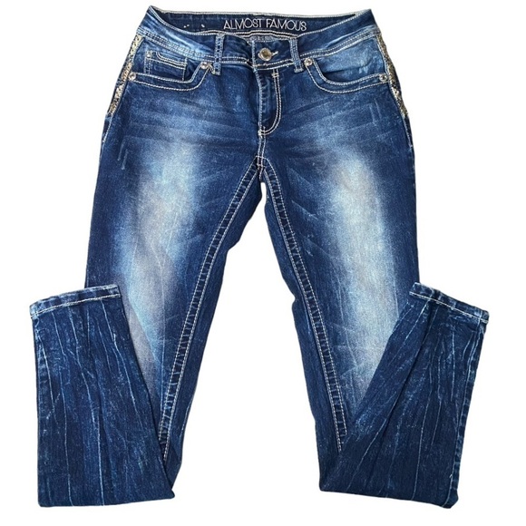 Almost Famous Juniors Distressed Skinny Jeans I Size:3 - Picture 1 of 16